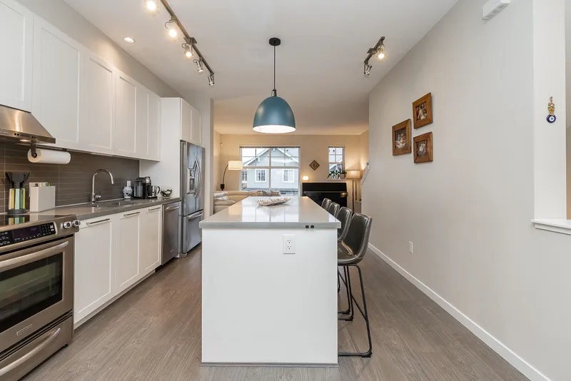 36 3470 HIGHLAND DRIVE - photo 3 of 25