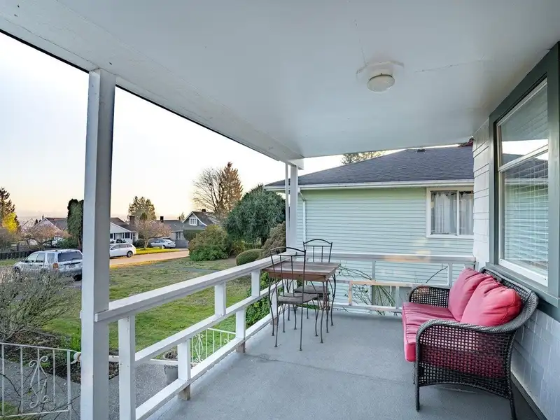 1156 ADDERLEY STREET - photo 3 of 36
