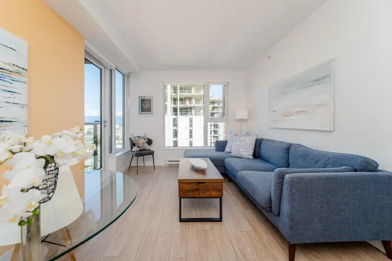 803 983 E HASTINGS STREET - photo 4 of 32