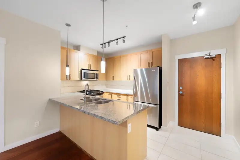 122 15918 26 AVENUE - photo 3 of 40