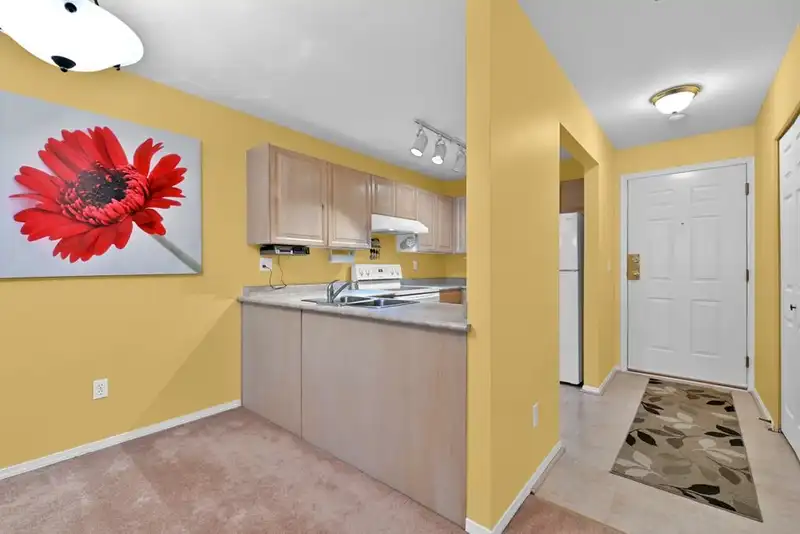 211 5955 177B STREET - photo 3 of 40