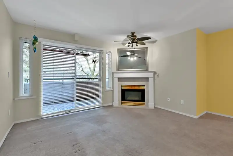 211 5955 177B STREET - photo 4 of 40