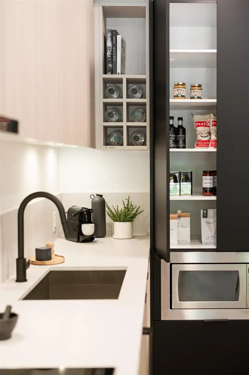 203 968 LYTTON STREET - photo 3 of 13