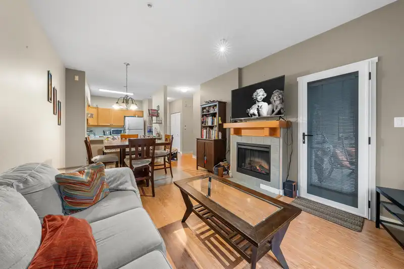 108 808 SANGSTER PLACE - photo 4 of 27