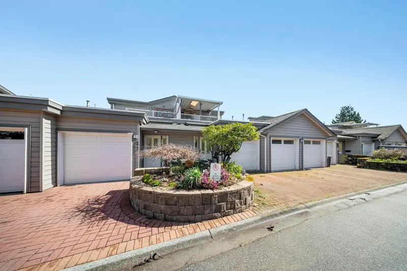 20 323 GOVERNORS COURT - photo 3 of 25