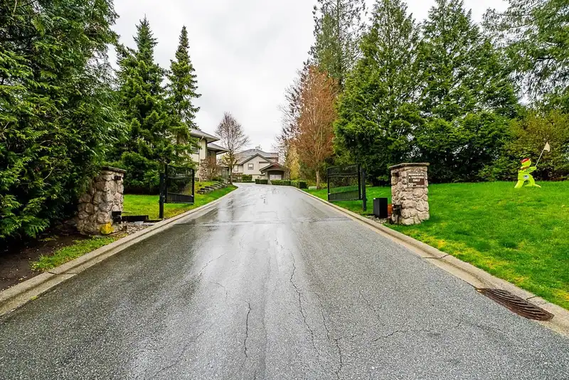 14 23281 KANAKA WAY - photo 2 of 38
