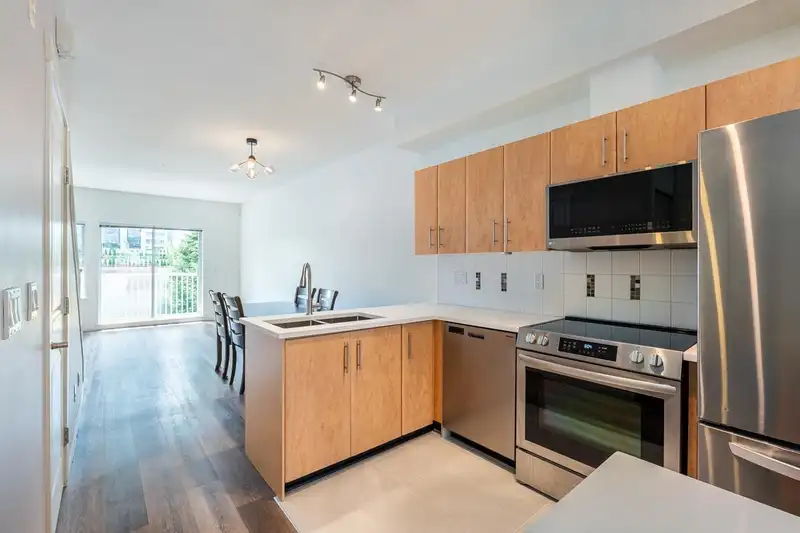 21 730 FARROW STREET - photo 2 of 30