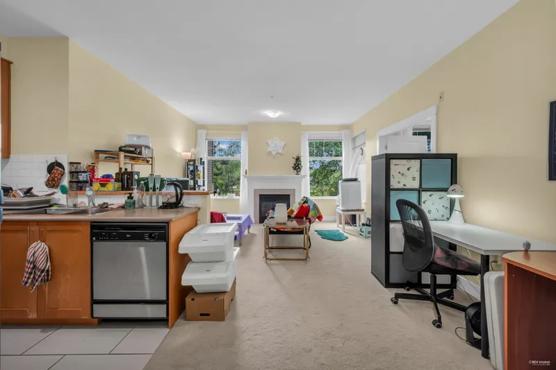 307 2083 W 33 AVENUE - photo 3 of 25