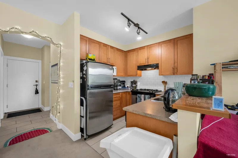 307 2083 W 33 AVENUE - photo 4 of 25