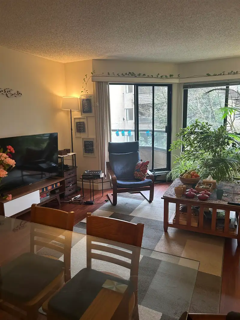 106 1690 AUGUSTA AVENUE - photo 2 of 12