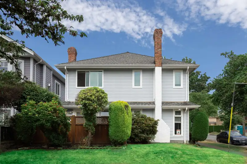 8283 HEATHER STREET - photo 2 of 25