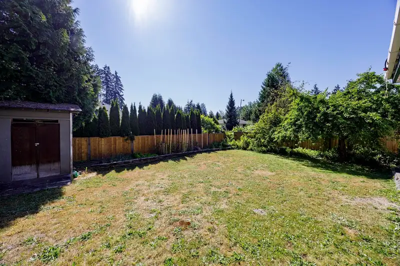 3058 WILLIAM AVENUE - photo 3 of 40