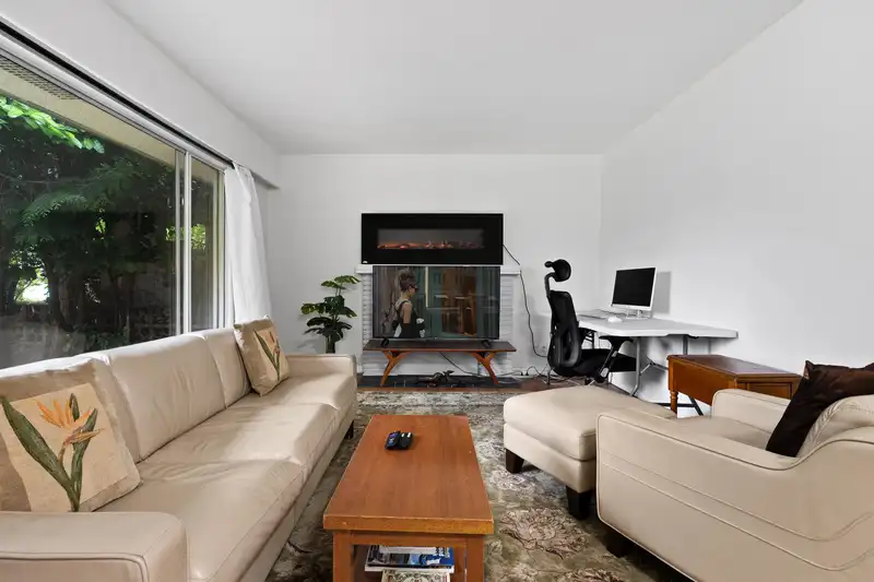 443-445 W KEITH ROAD - photo 2 of 40