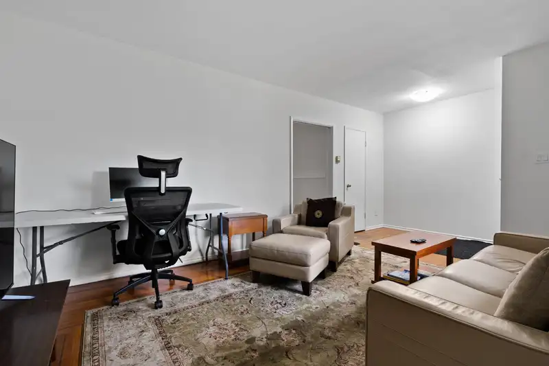443-445 W KEITH ROAD - photo 3 of 40