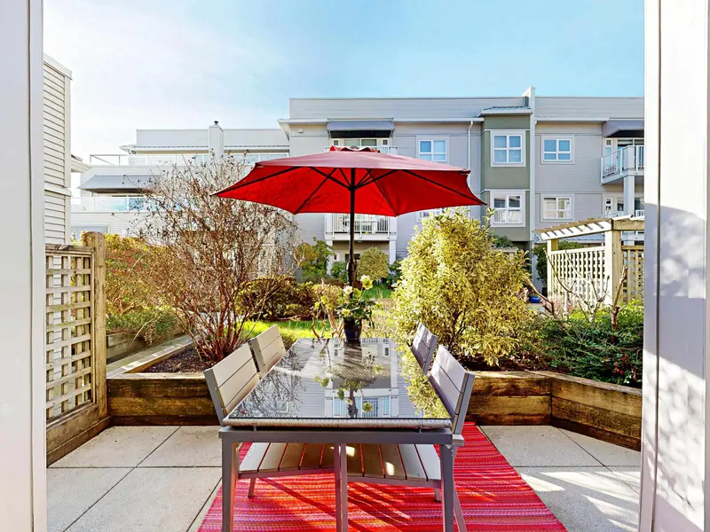 105 4738 53 STREET - photo 1 of 25