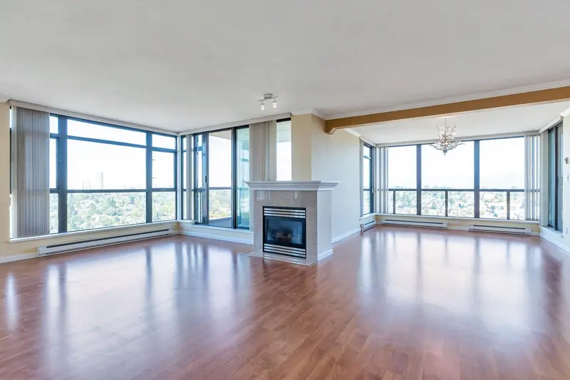 1903 615 HAMILTON STREET - photo 4 of 25