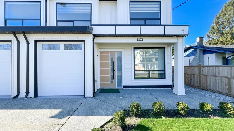 5171 57 STREET - photo 2 of 25