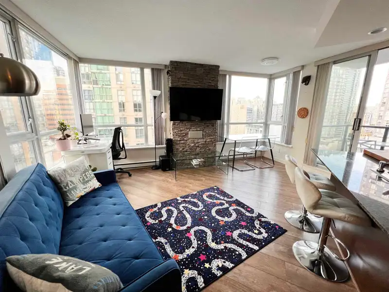 1402 1212 HOWE STREET - photo 1 of 23