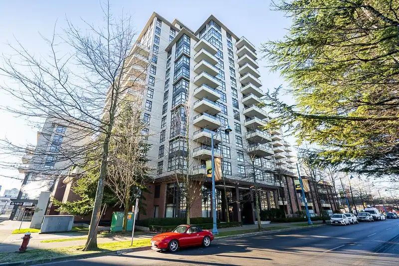 703 8160 LANSDOWNE ROAD - photo 1 of 14