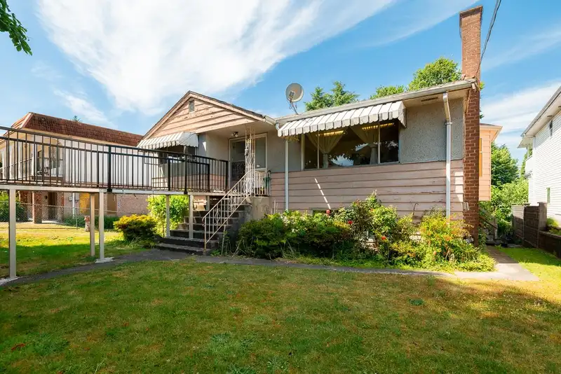 5269 DOMINION STREET - photo 1 of 15