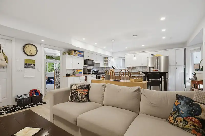 24052 MCCLURE DRIVE - photo 3 of 40