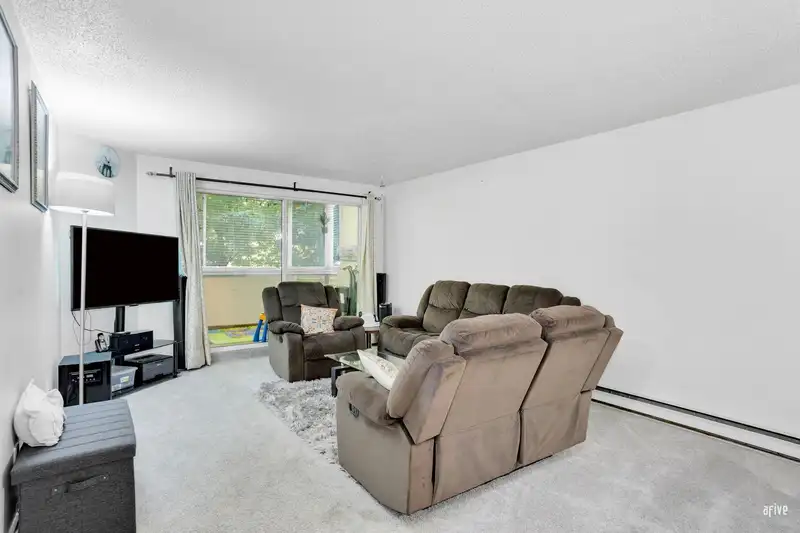 105 7175 134 STREET - photo 4 of 20