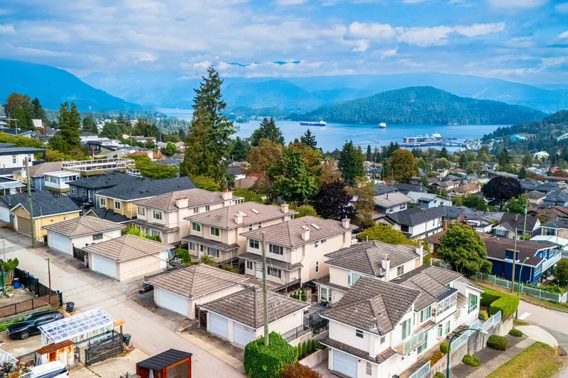 155 ELLESMERE AVENUE - photo 2 of 25