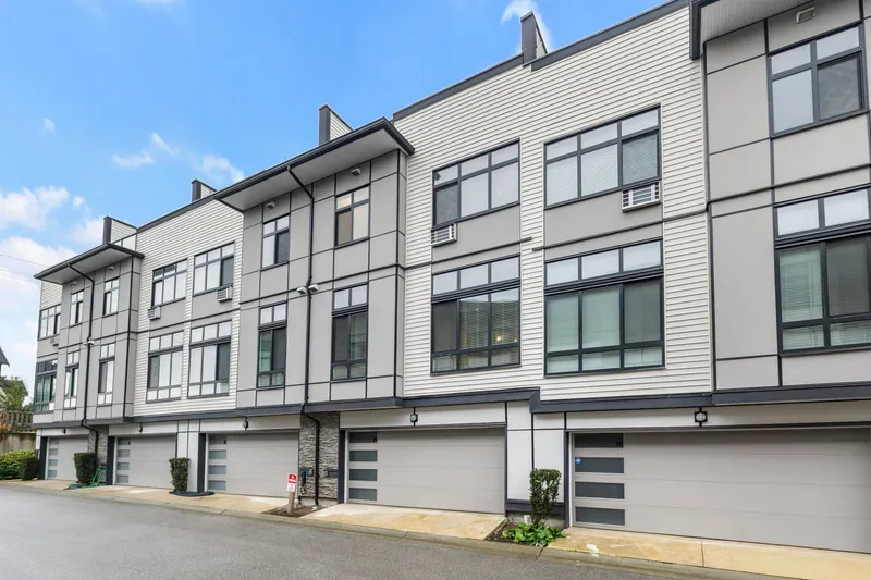 21 14057 60A AVENUE - photo 3 of 25