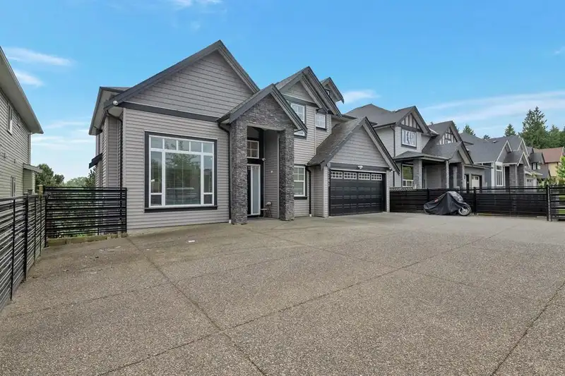 7 3363 HORN STREET - photo 3 of 39
