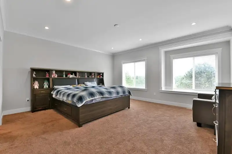 7 3363 HORN STREET - photo 4 of 39