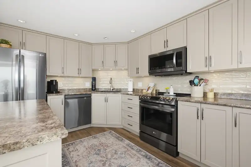 904 32440 SIMON AVENUE - photo 3 of 30