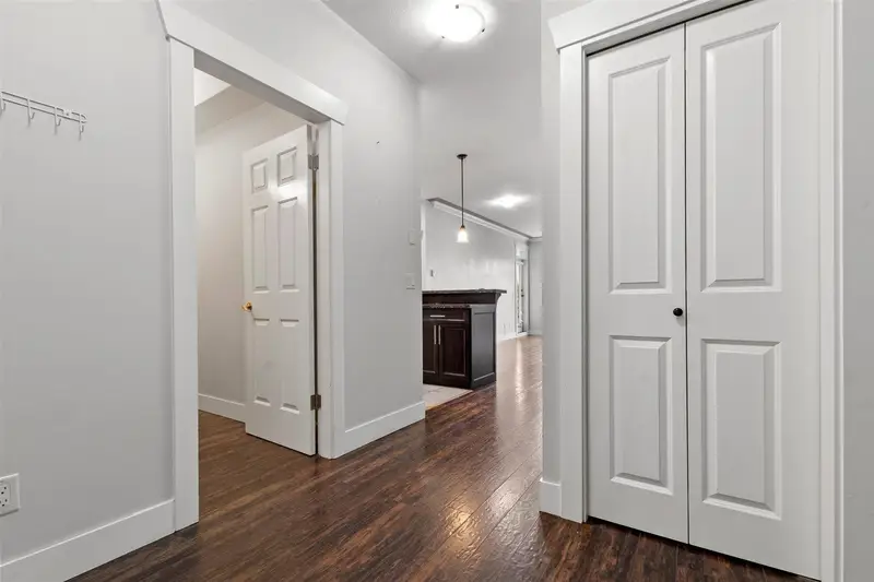 107 46021 SECOND AVENUE - photo 4 of 25