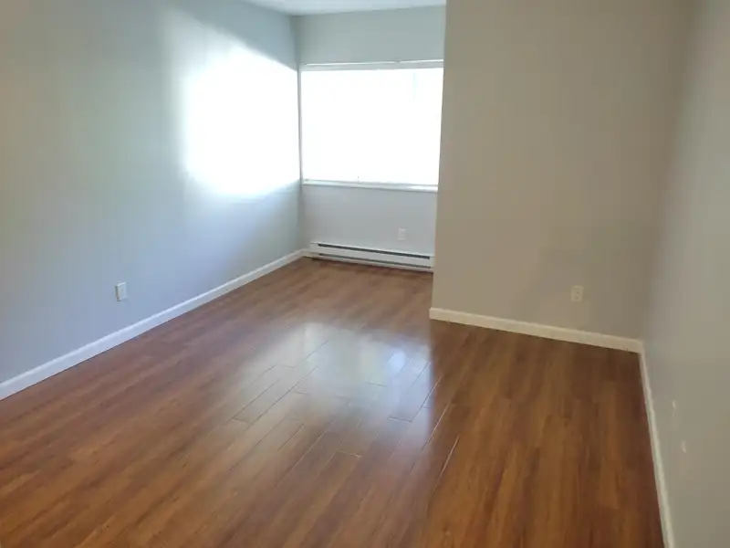 112 7751 MINORU BOULEVARD - photo 4 of 40
