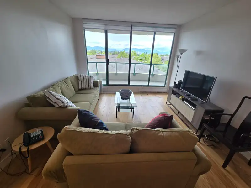 703 8871 LANSDOWNE ROAD - photo 3 of 17