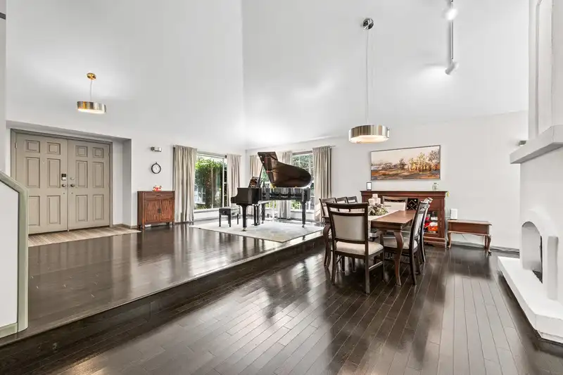 2289 131A STREET - photo 4 of 36