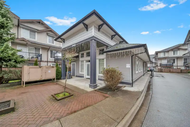 12 7156 144 STREET - photo 1 of 34