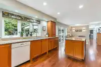 5763 146A STREET - thumbnail 7
