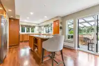 5763 146A STREET - thumbnail 8