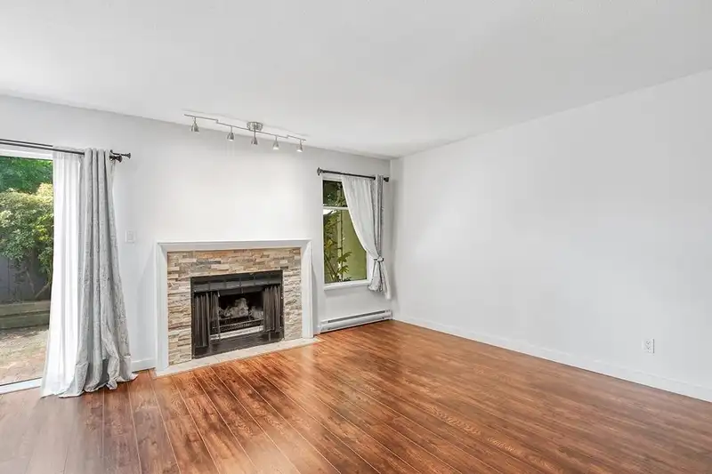 2886 MT SEYMOUR PARKWAY - photo 3 of 26