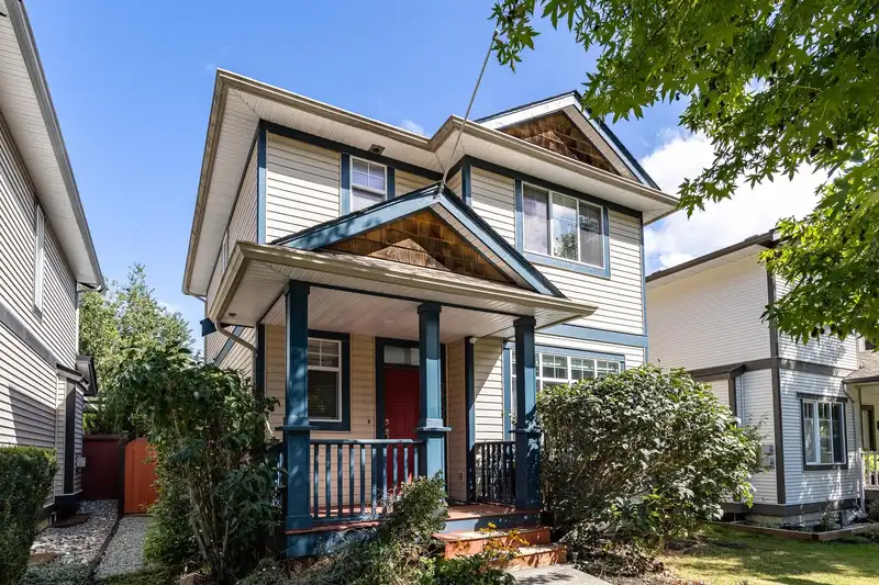 36305 ATWOOD CRESCENT - photo 1 of 40