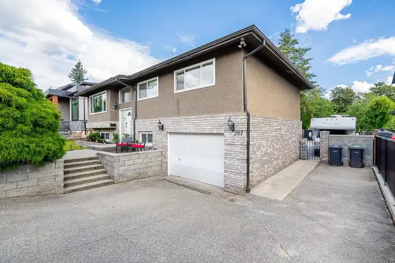 207 MUNDY STREET - photo 1 of 22