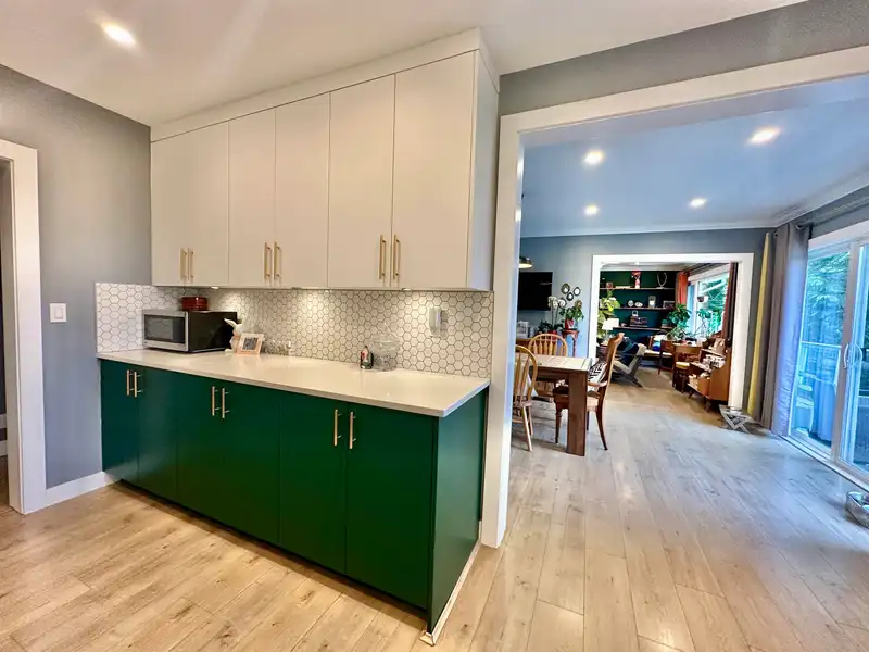 1215 NEPAL CRESCENT - photo 4 of 32