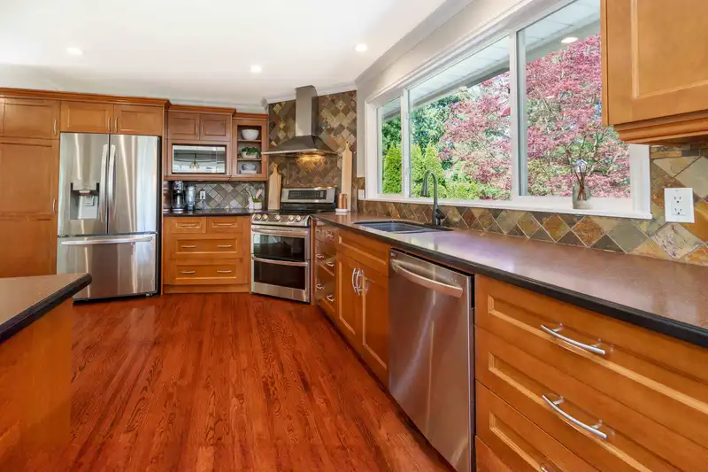 2959 PINNACLE STREET - photo 3 of 33