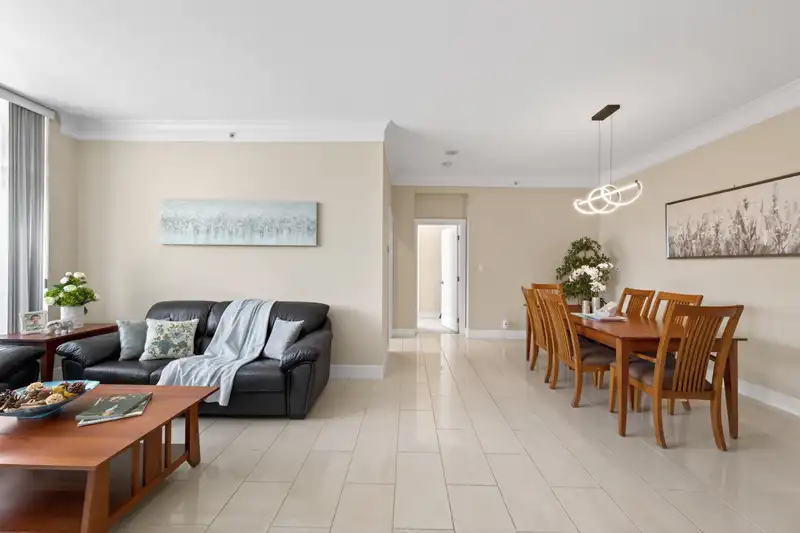 613 4685 VALLEY DRIVE - photo 4 of 25