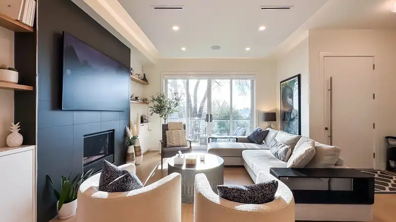 338 E 5TH STREET - photo 3 of 35