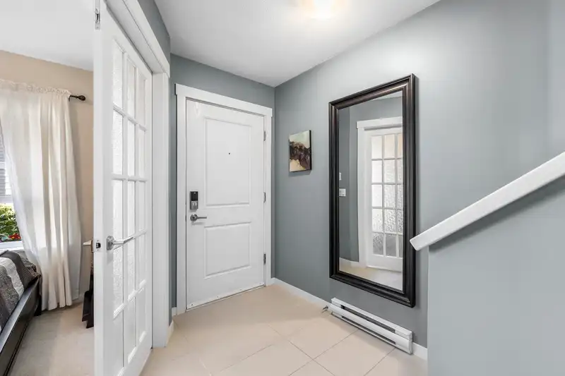 116 2418 AVON PLACE - photo 3 of 40