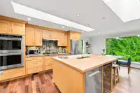 2360 MACKAY AVENUE - thumbnail 7