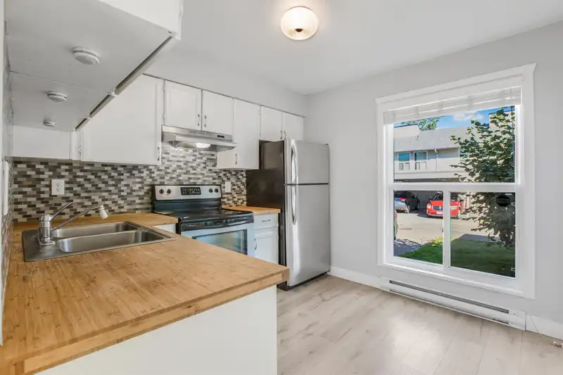 137 3030 TRETHEWEY STREET - photo 3 of 40