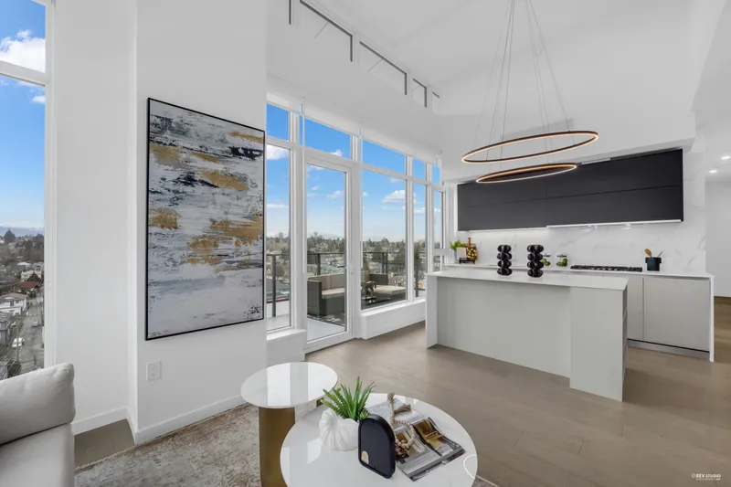 1001 8415 GRANVILLE STREET - photo 4 of 25