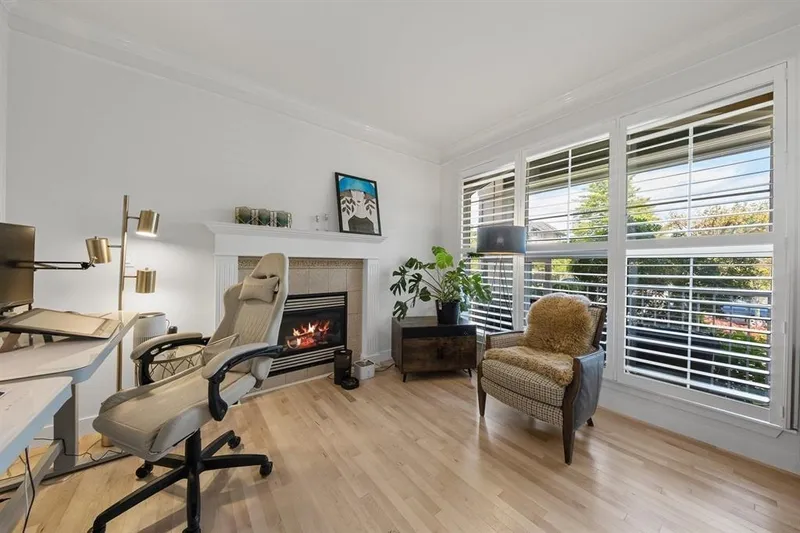 3311 155B STREET - photo 3 of 23